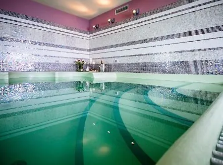 Hotel La Chance 3*